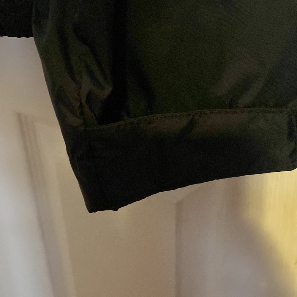 Columbia Black Hooded Windbreaker Jacket with Light Gray Lining - Picture 4 of 9